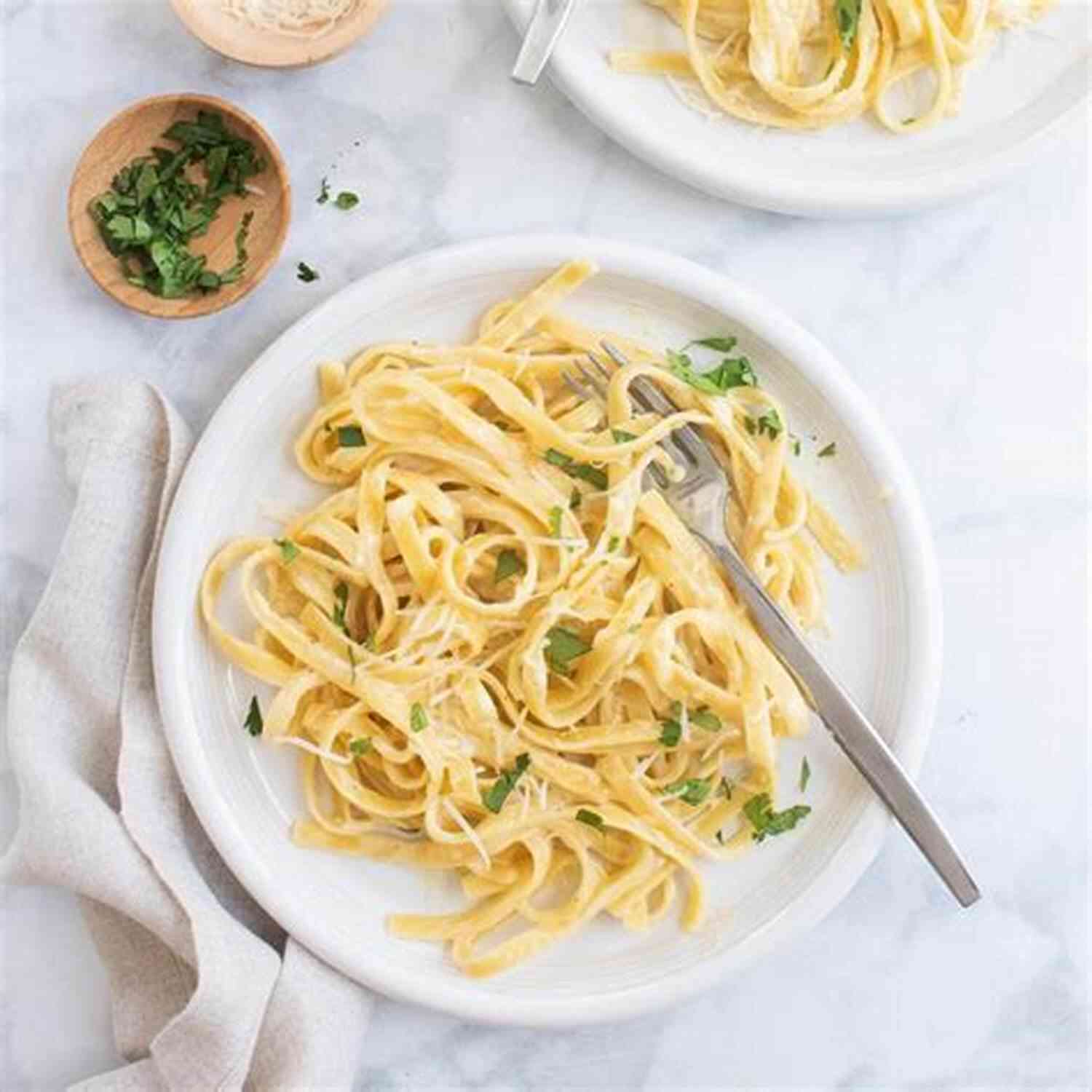 Fettucini Alfredo Ingredients Dinner A Movie Eat Pray Love Healthy Fettucini Alfredo (The Basic Art Of Dinner A Movie 1)
